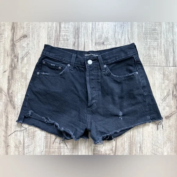 Denim Forum Aritzia Frayed hem High-Rise Jean shorts The Yoko Short distressed - Picture 1 of 7